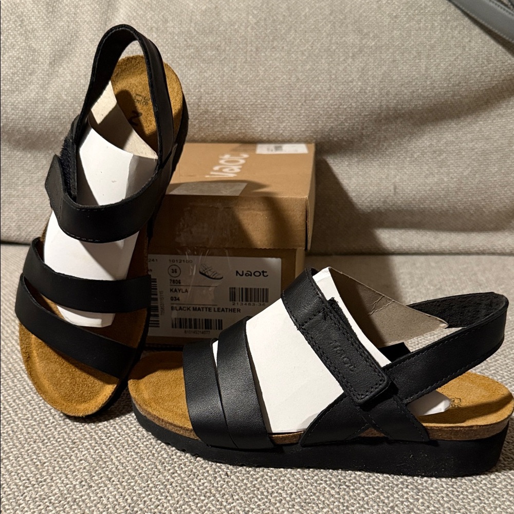 Naot Kayla Black Leather Sandals 5 or 36